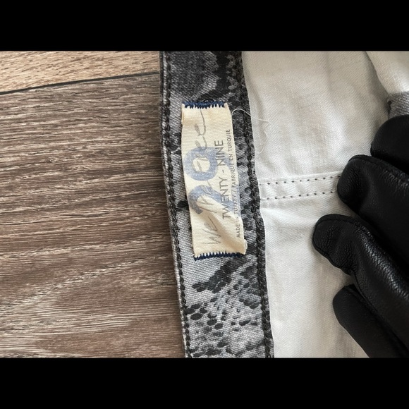 We The Free Geo Printed Flare Pants 29 NWT - Picture 8 of 11